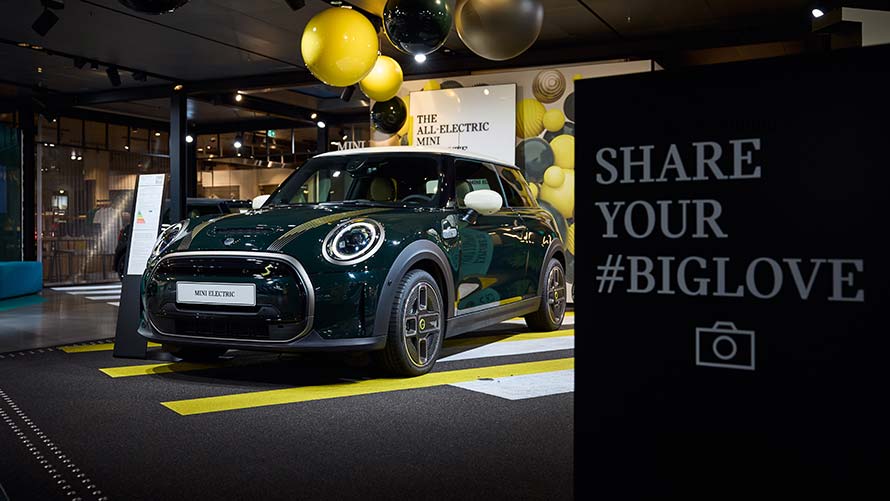 MINI Cooper SE Resolute Edition