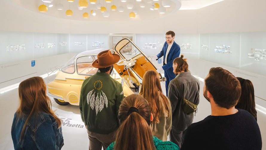 GUIDED TOURS IN BMW WELT MUNICH, BMW MUSEUM and BMW GROUP PLANT