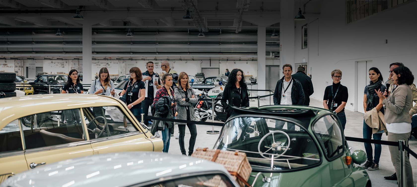 Führung durch die BMW Classic Ausstellung der BMW Group