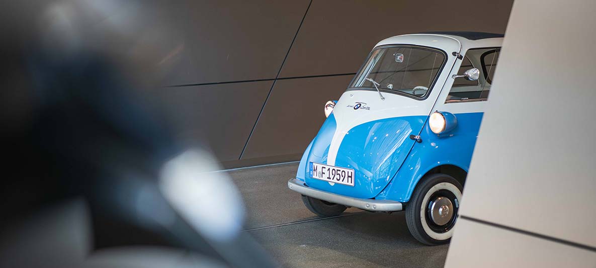 EXCITING EASTER QUEST AT BMW WELT. EXCITING EASTER QUEST AT BMW WELT.
