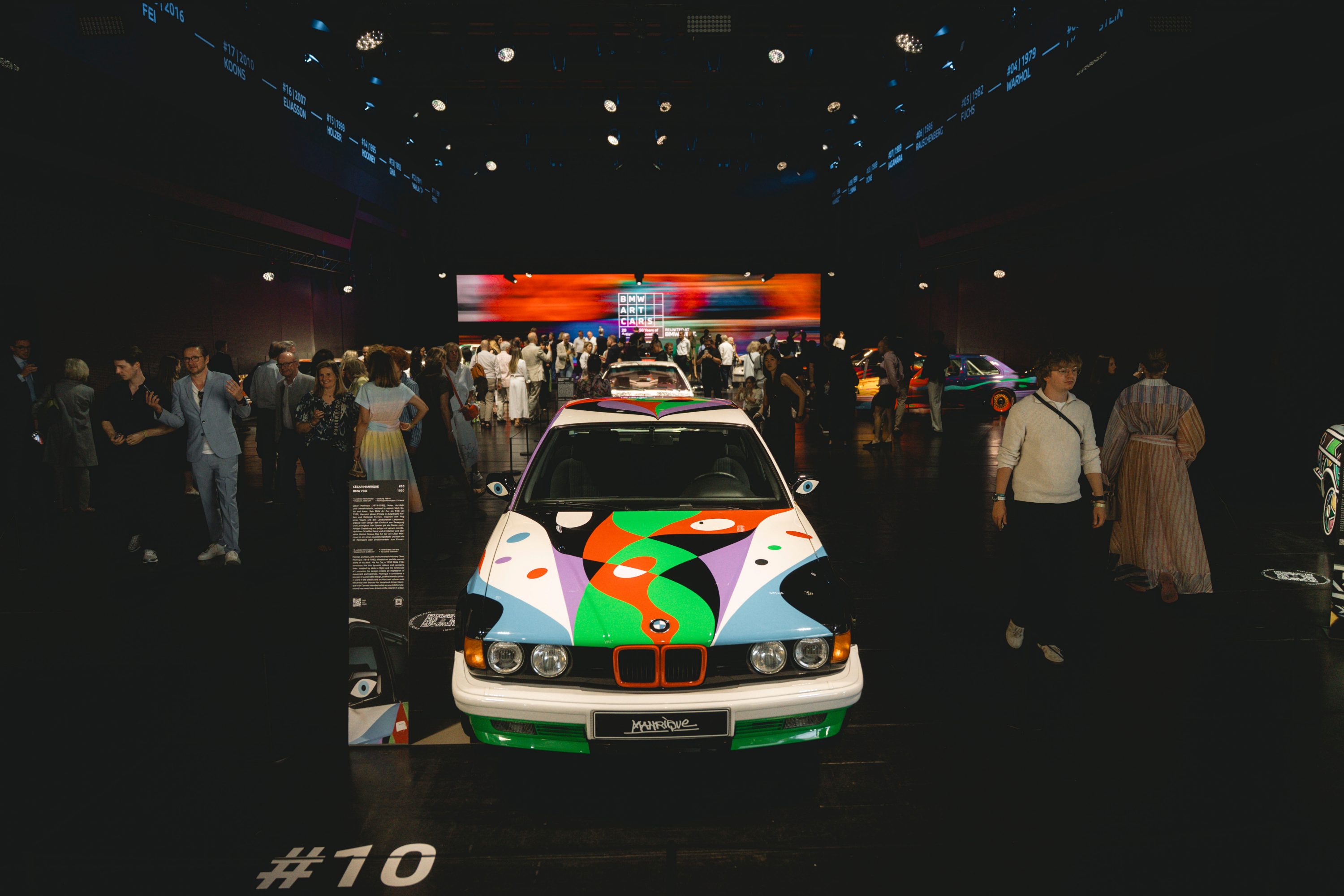 BMW 730i Art Car von Künstler César Manrique bei der Eröffnungsveranstaltung der BMW Art Car Austellung in der BMW Welt.