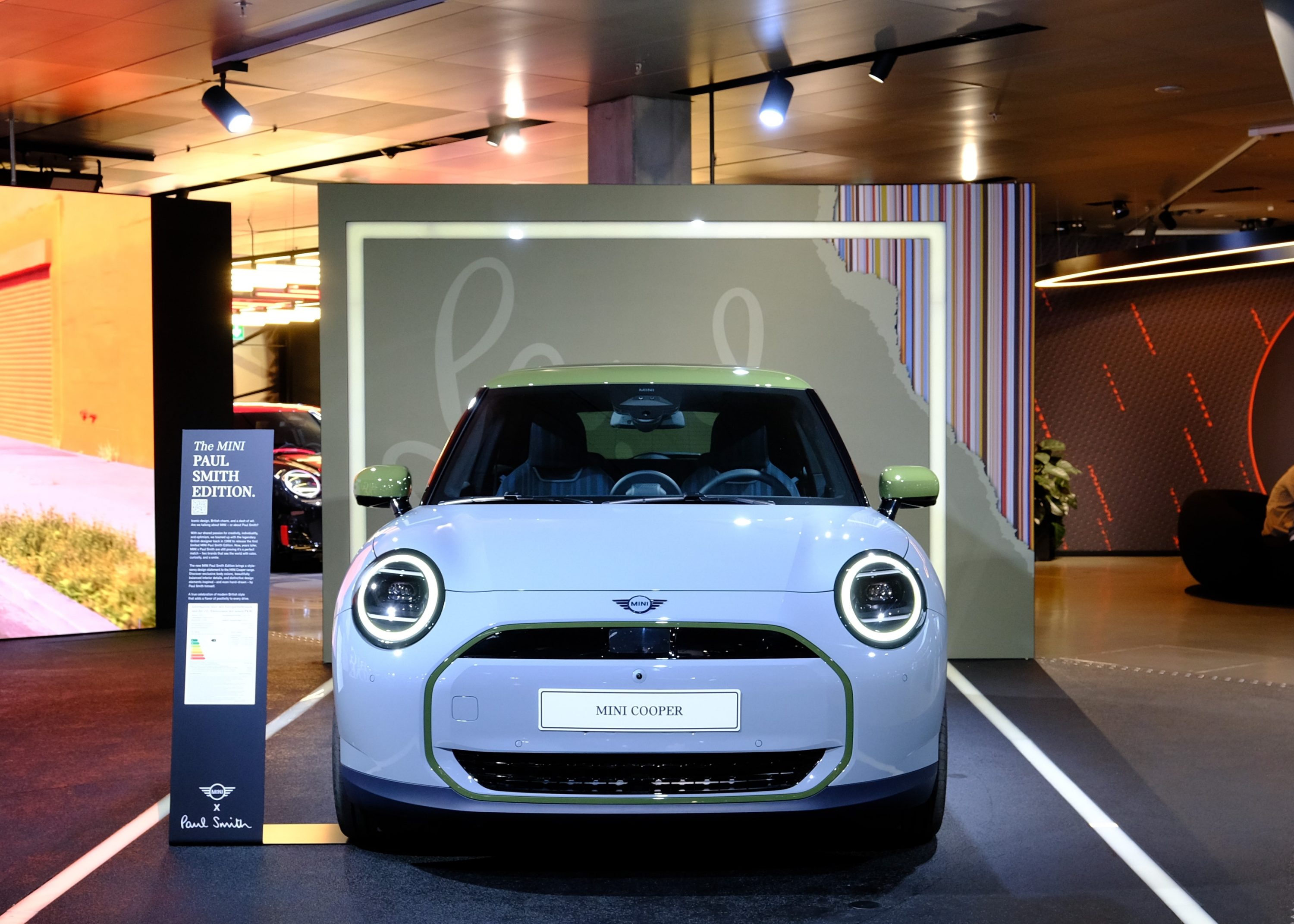 BMW Welt Ausstellungen MINI Cooper PS