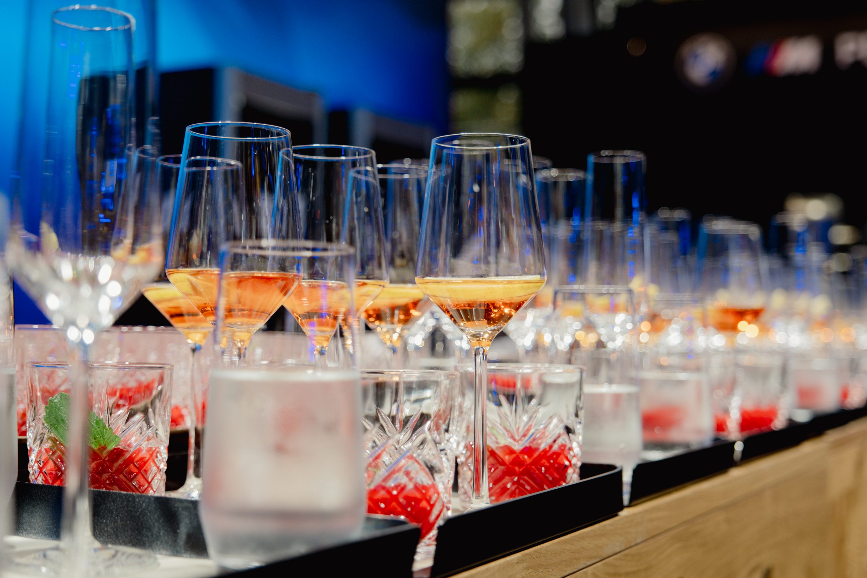 Catering mit Rindertartar und Lachs für Gäste des BMW Welt Business Club